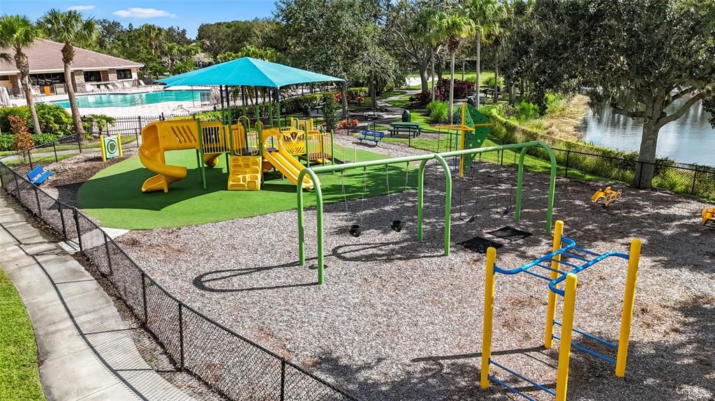 Под контрактом: $2,695 (3 спален, 2 ванн, 1991 Квадратных фут)