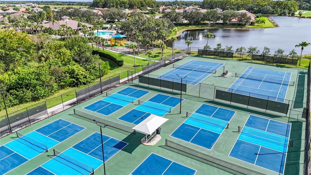 Под контрактом: $2,695 (3 спален, 2 ванн, 1991 Квадратных фут)