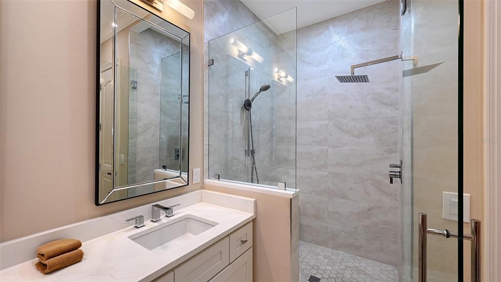 Activo con contrato: $1,595,000 (3 camas, 2 baños, 1910 Pies cuadrados)