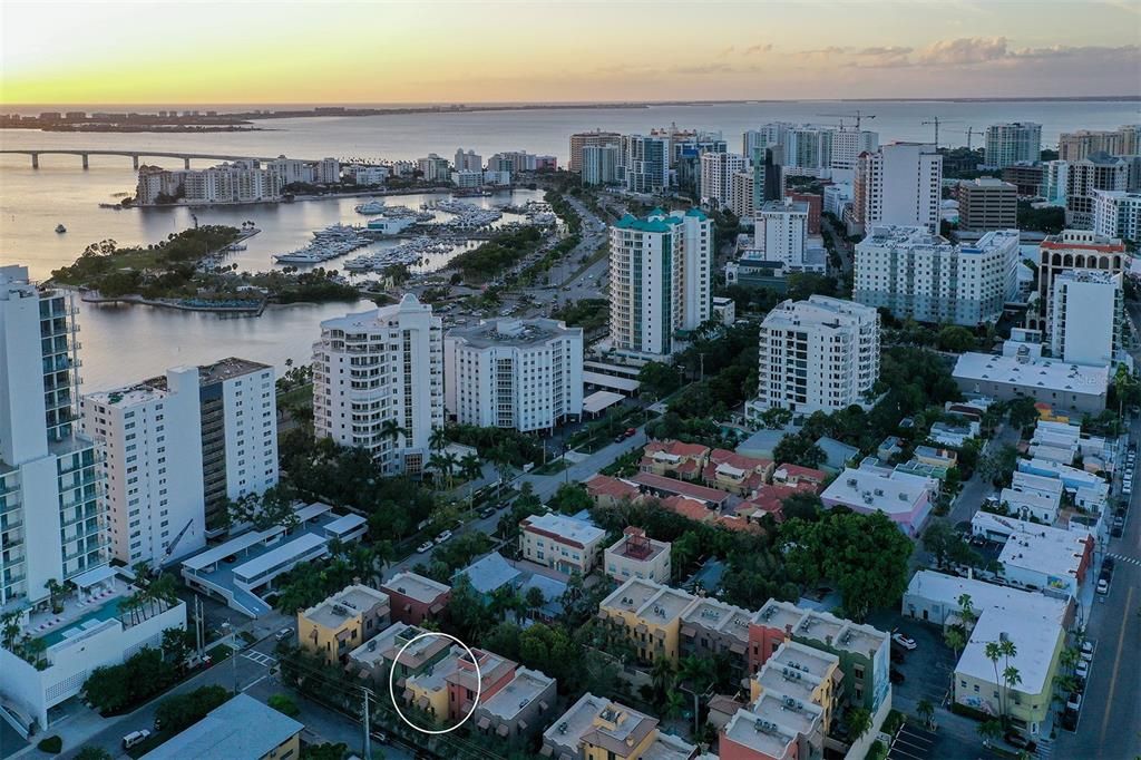 Activo con contrato: $1,595,000 (3 camas, 2 baños, 1910 Pies cuadrados)