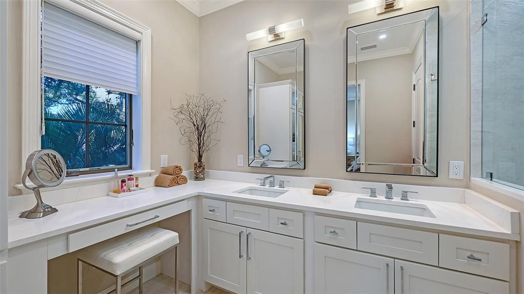 Activo con contrato: $1,595,000 (3 camas, 2 baños, 1910 Pies cuadrados)