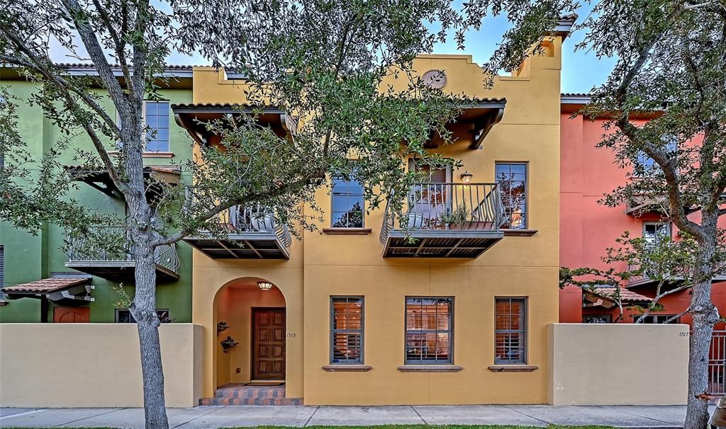 Activo con contrato: $1,595,000 (3 camas, 2 baños, 1910 Pies cuadrados)