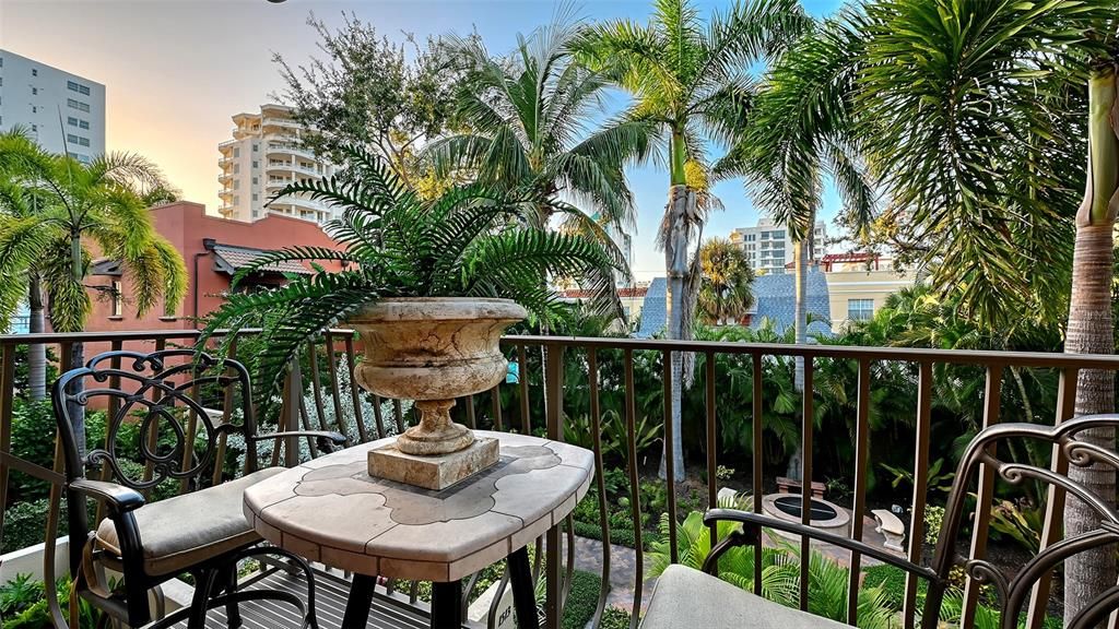 Activo con contrato: $1,595,000 (3 camas, 2 baños, 1910 Pies cuadrados)