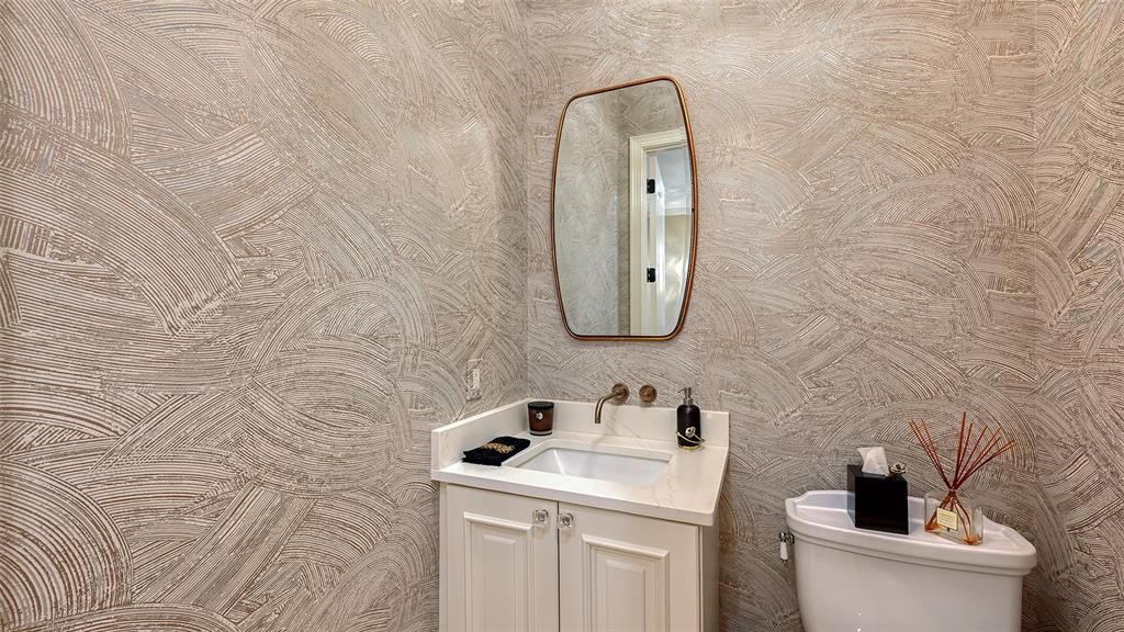 Activo con contrato: $1,595,000 (3 camas, 2 baños, 1910 Pies cuadrados)