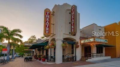 For Sale: $4,895,000 (5 beds, 6 baths, 5712 Square Feet)