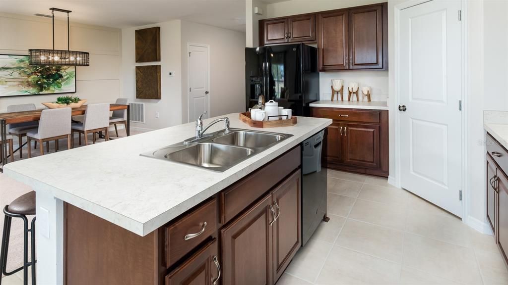 Active With Contract: $361,999 (4 beds, 2 baths, 1848 Square Feet)