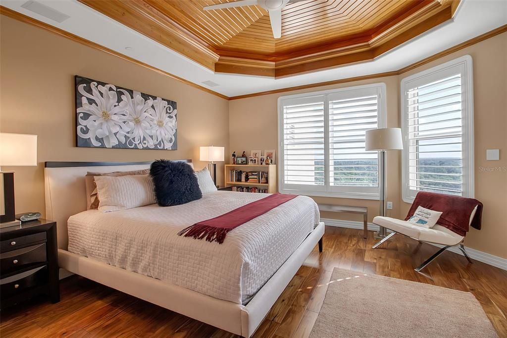 For Sale: $2,350,000 (3 beds, 2 baths, 3738 Square Feet)