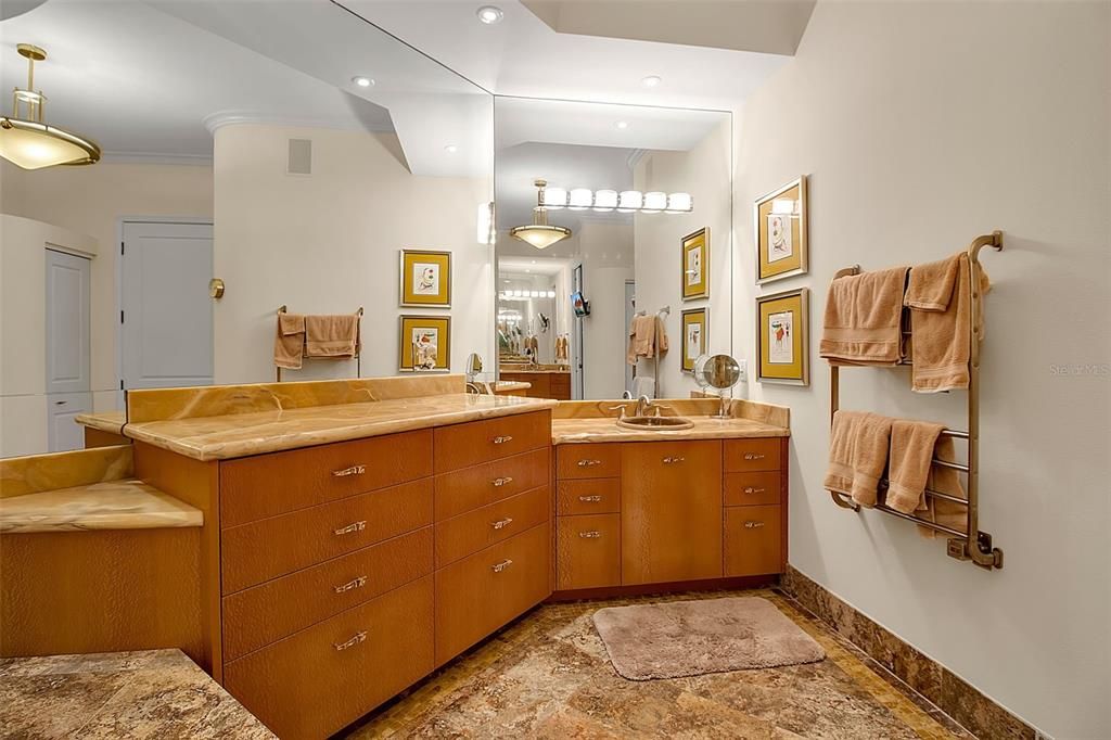 For Sale: $2,350,000 (3 beds, 2 baths, 3738 Square Feet)