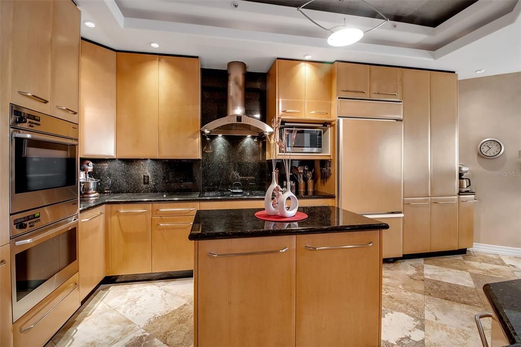 For Sale: $2,350,000 (3 beds, 2 baths, 3738 Square Feet)