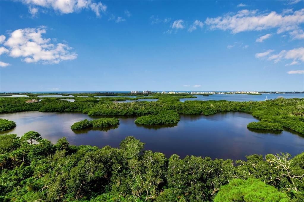 For Sale: $2,350,000 (3 beds, 2 baths, 3738 Square Feet)