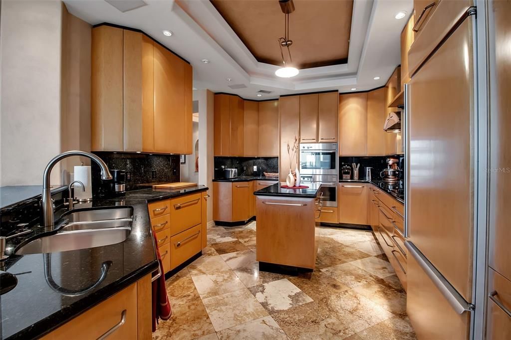 For Sale: $2,350,000 (3 beds, 2 baths, 3738 Square Feet)