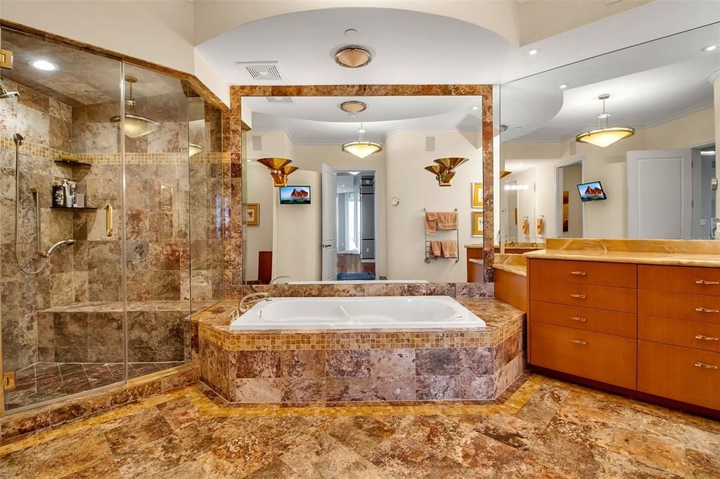 For Sale: $2,350,000 (3 beds, 2 baths, 3738 Square Feet)