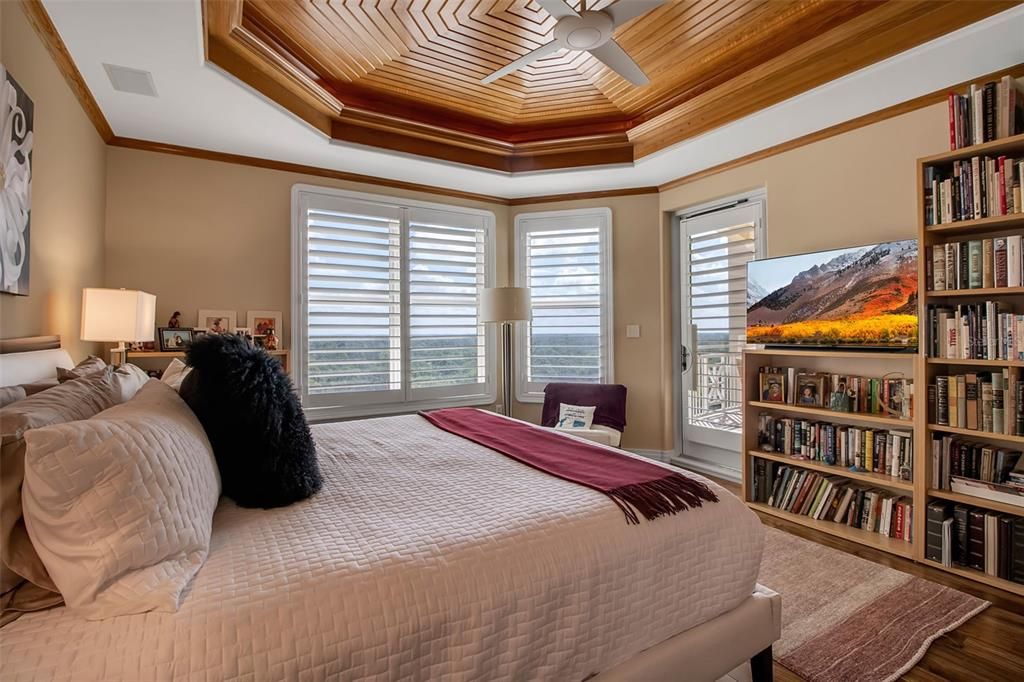 For Sale: $2,350,000 (3 beds, 2 baths, 3738 Square Feet)