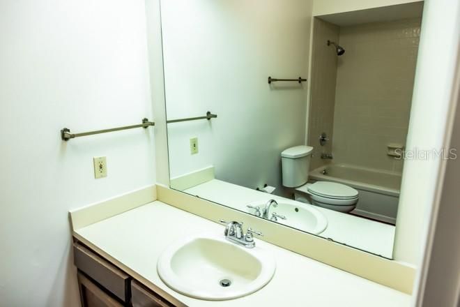 En Venta: $425,000 (3 camas, 2 baños, 1918 Pies cuadrados)