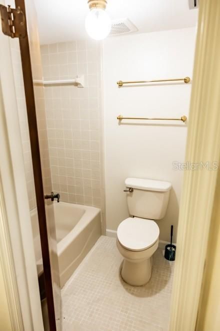 En Venta: $425,000 (3 camas, 2 baños, 1918 Pies cuadrados)