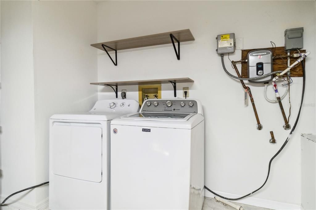 En Renta: $2,100 (2 camas, 2 baños, 1036 Pies cuadrados)