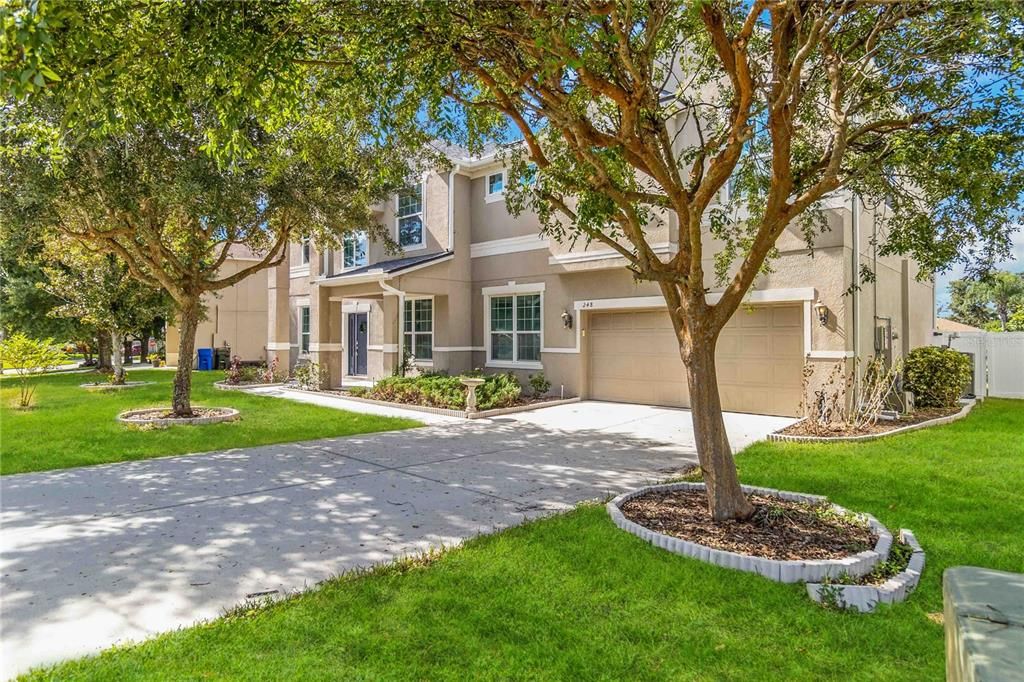 Active With Contract: $599,990 (5 beds, 4 baths, 4247 Square Feet)