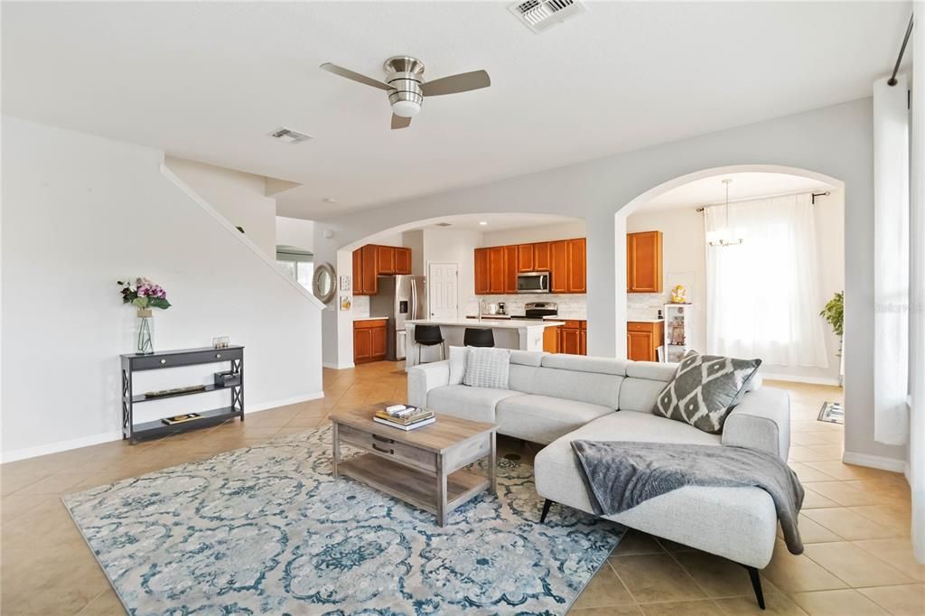 Active With Contract: $599,990 (5 beds, 4 baths, 4247 Square Feet)