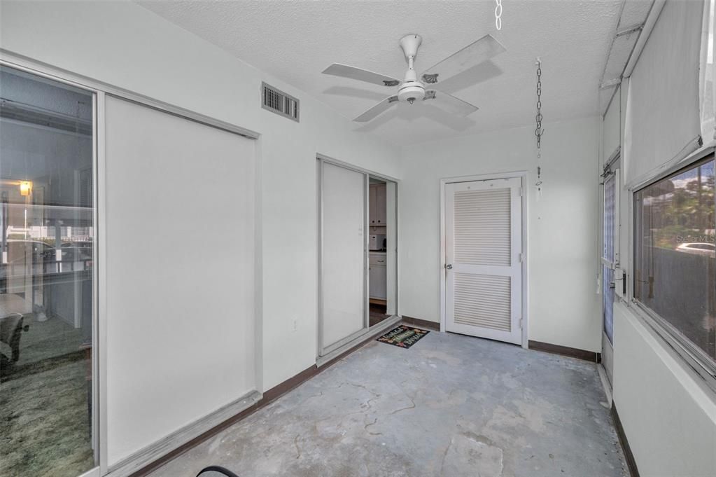 Active With Contract: $99,000 (2 beds, 2 baths, 1134 Square Feet)