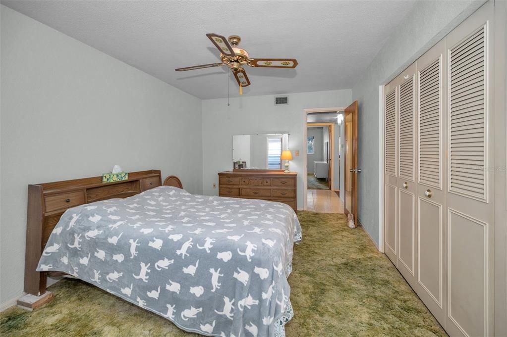 Active With Contract: $99,000 (2 beds, 2 baths, 1134 Square Feet)