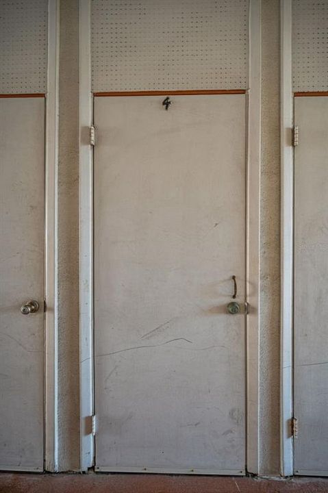 Active With Contract: $99,000 (2 beds, 2 baths, 1134 Square Feet)