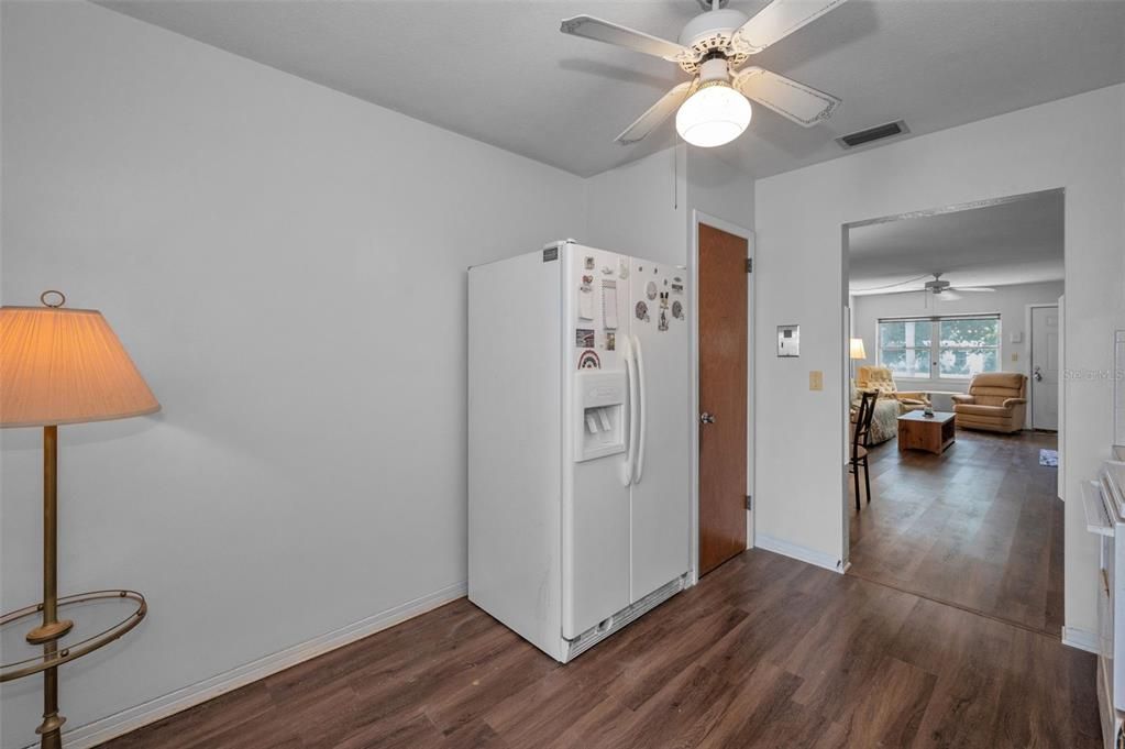Active With Contract: $99,000 (2 beds, 2 baths, 1134 Square Feet)