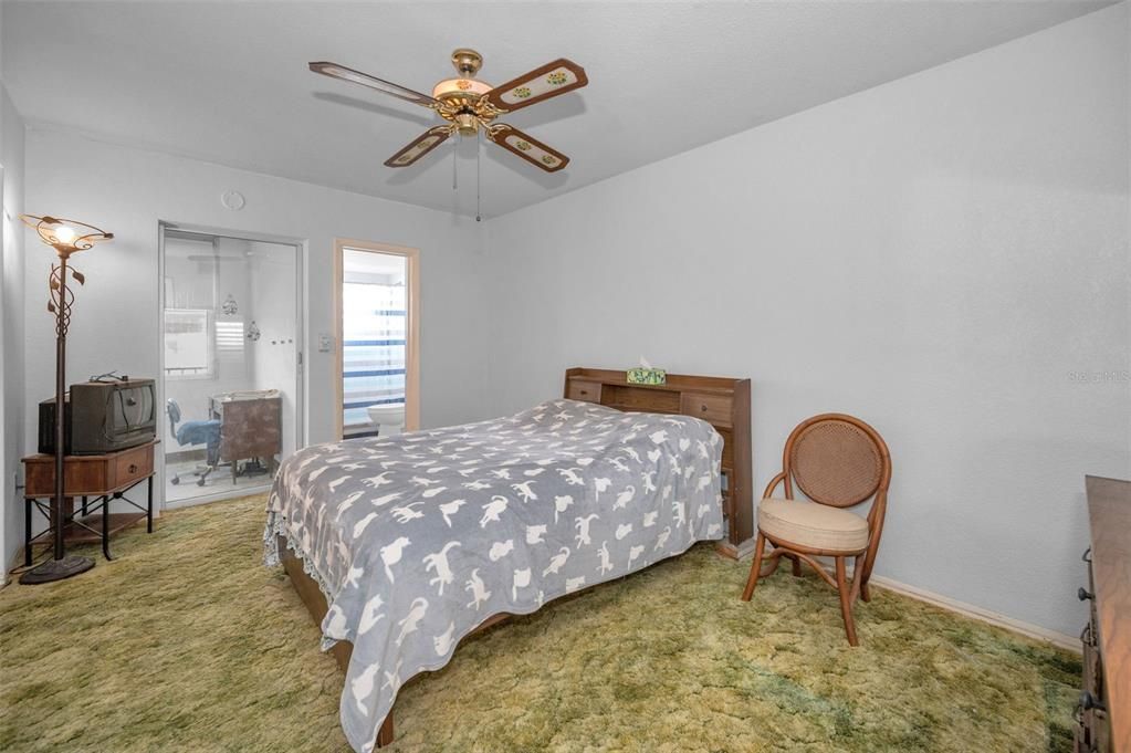 Active With Contract: $99,000 (2 beds, 2 baths, 1134 Square Feet)