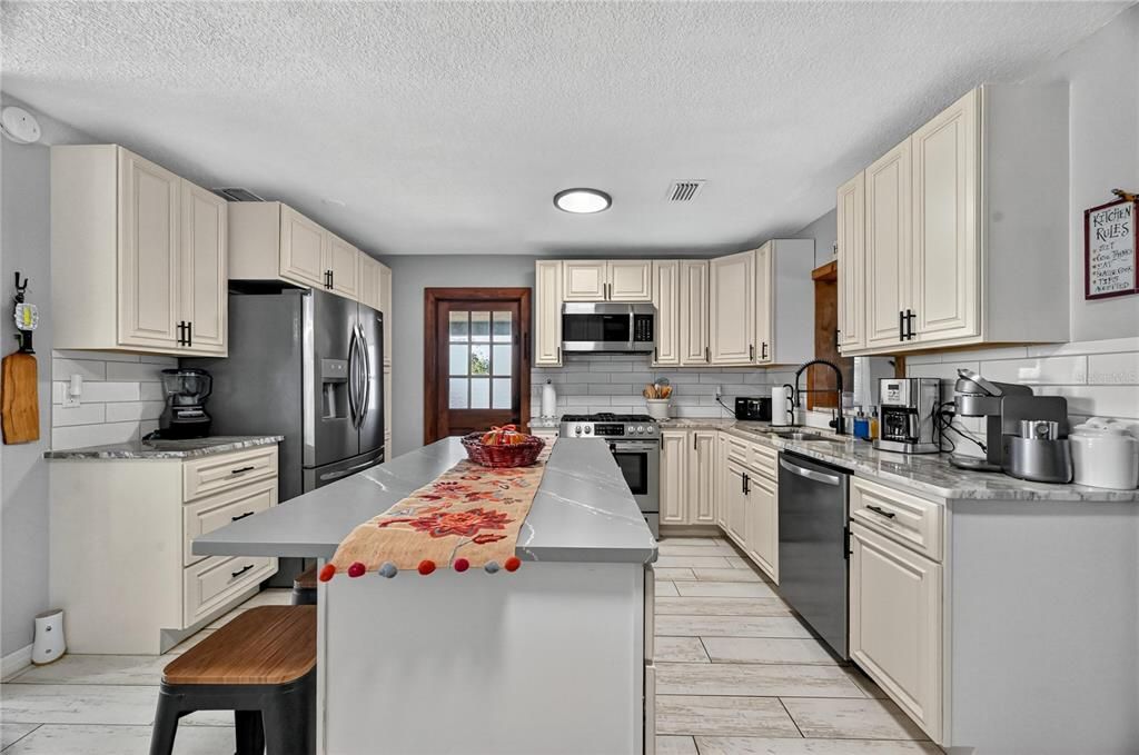 En Venta: $485,000 (3 camas, 2 baños, 1743 Pies cuadrados)