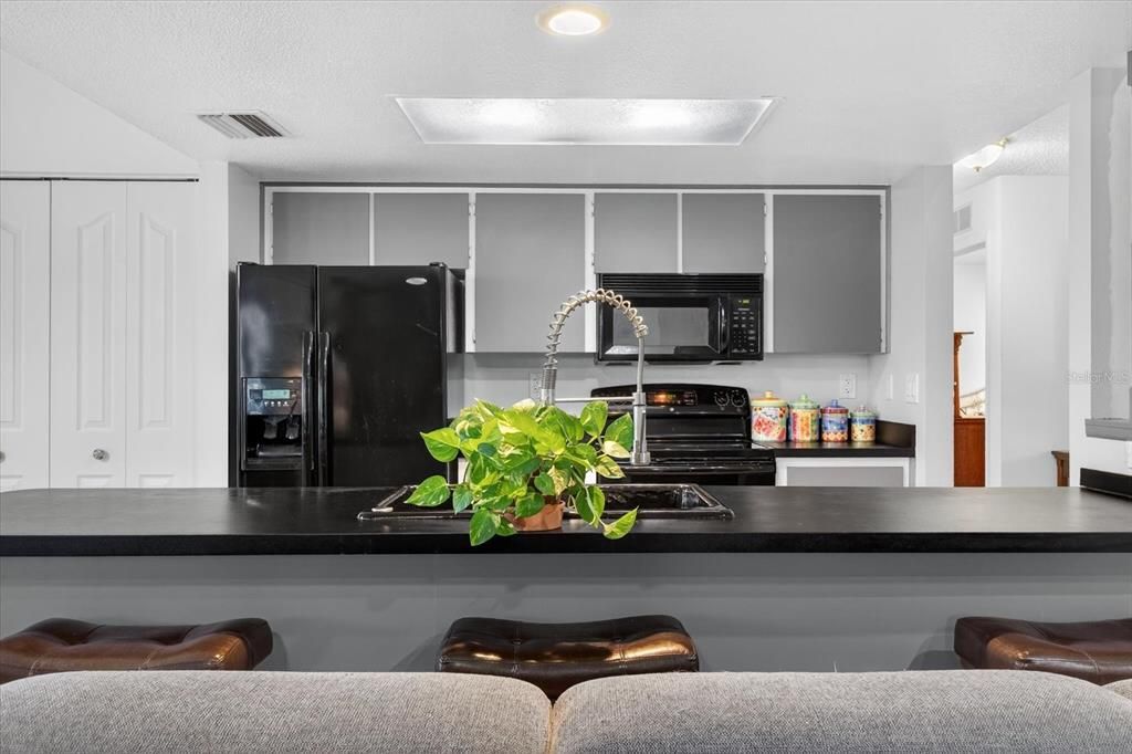 En Venta: $425,000 (2 camas, 2 baños, 1203 Pies cuadrados)