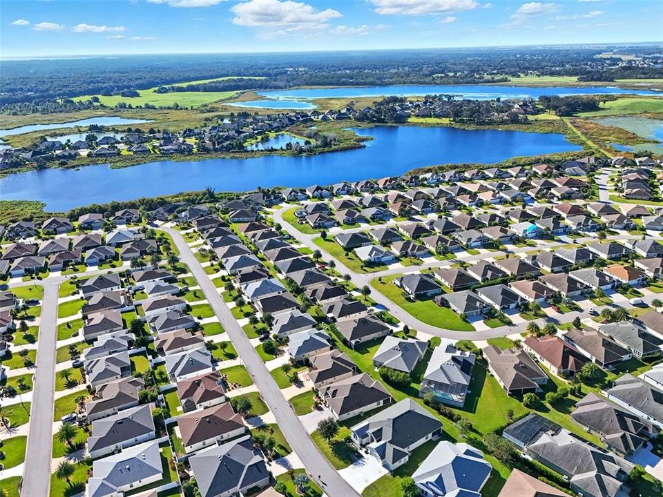 For Sale: $385,000 (3 beds, 2 baths, 1558 Square Feet)