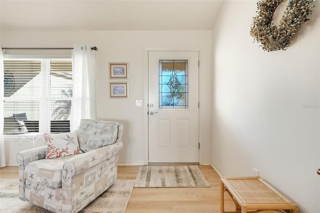 For Sale: $385,000 (3 beds, 2 baths, 1558 Square Feet)