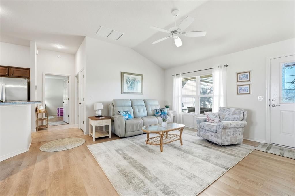 For Sale: $385,000 (3 beds, 2 baths, 1558 Square Feet)