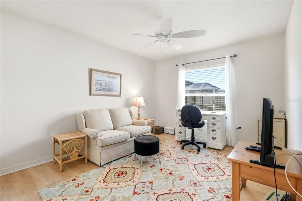 For Sale: $385,000 (3 beds, 2 baths, 1558 Square Feet)