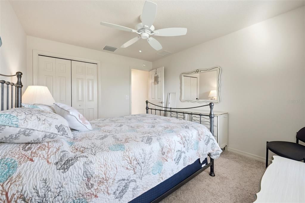 For Sale: $385,000 (3 beds, 2 baths, 1558 Square Feet)