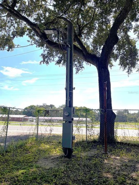 На продажу: $300,000 (0.56 acres)