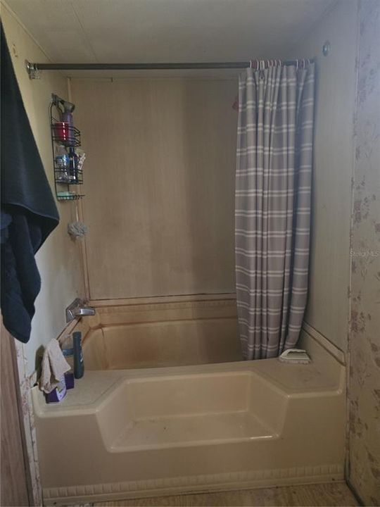 For Sale: $135,000 (3 beds, 2 baths, 1344 Square Feet)