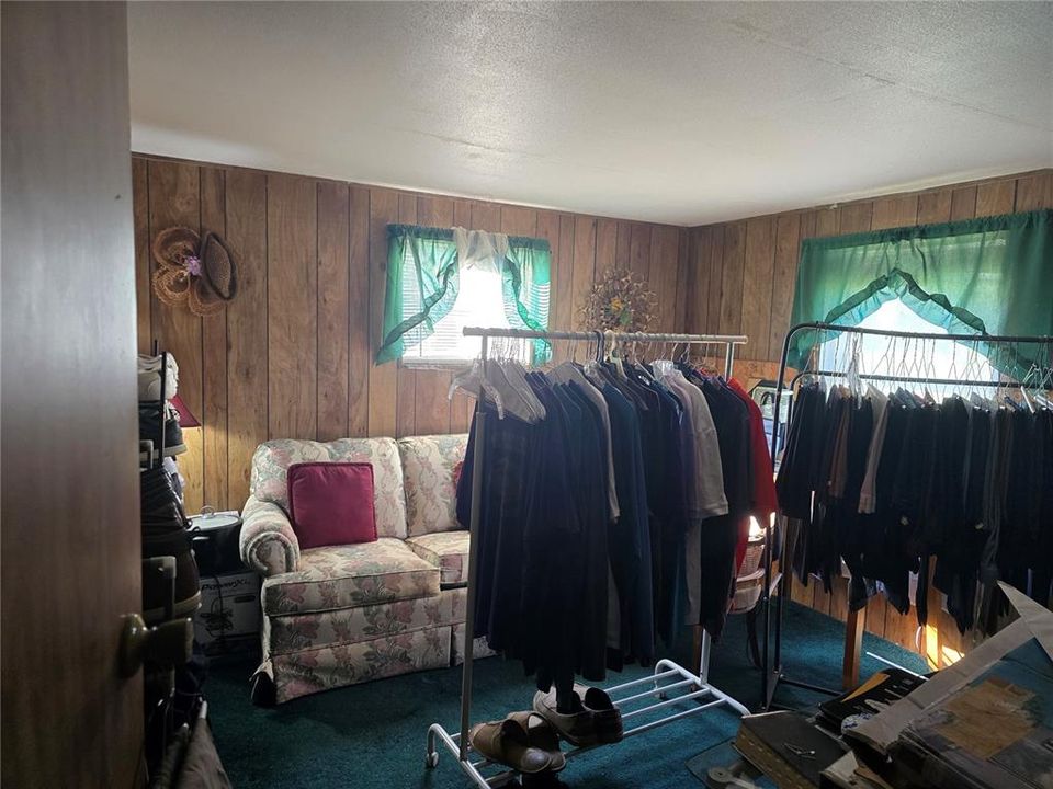 For Sale: $135,000 (3 beds, 2 baths, 1344 Square Feet)