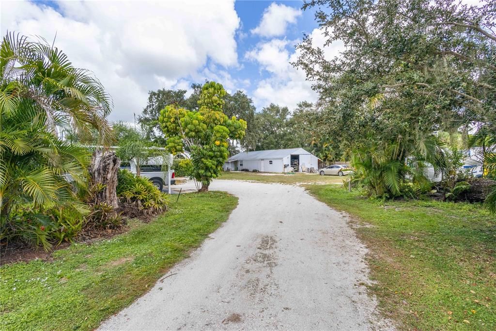 Под контрактом: $649,000 (3 спален, 2 ванн, 2264 Квадратных фут)