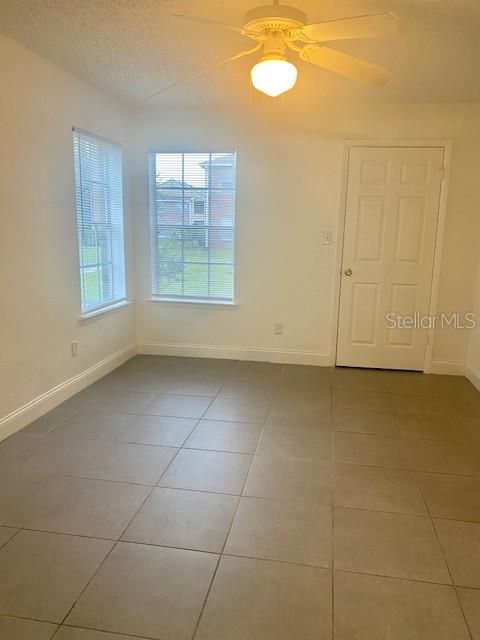 Activo con contrato: $120,000 (1 camas, 1 baños, 580 Pies cuadrados)