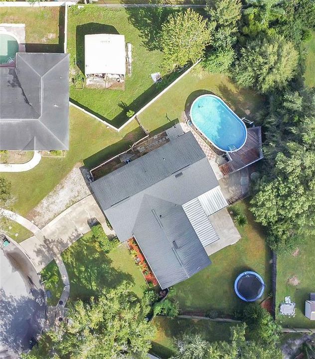 Activo con contrato: $420,000 (4 camas, 2 baños, 1611 Pies cuadrados)