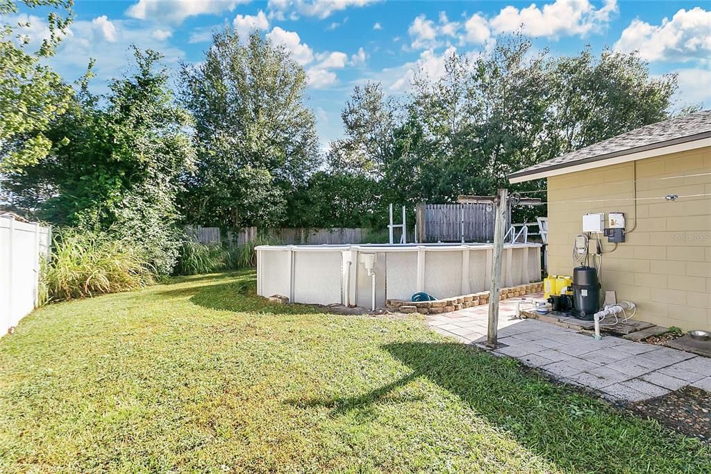 Activo con contrato: $420,000 (4 camas, 2 baños, 1611 Pies cuadrados)