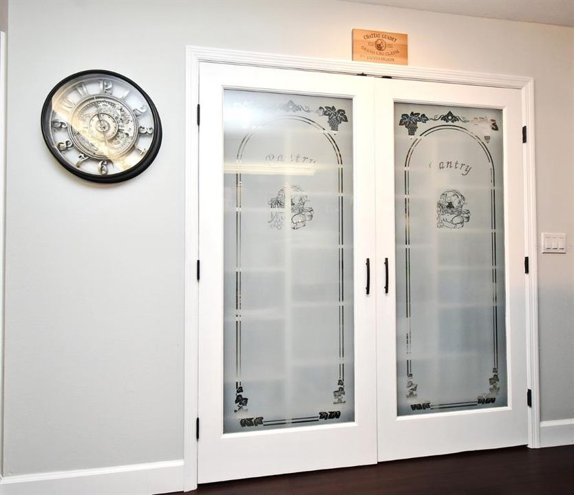 For Sale: $465,000 (3 beds, 2 baths, 1612 Square Feet)