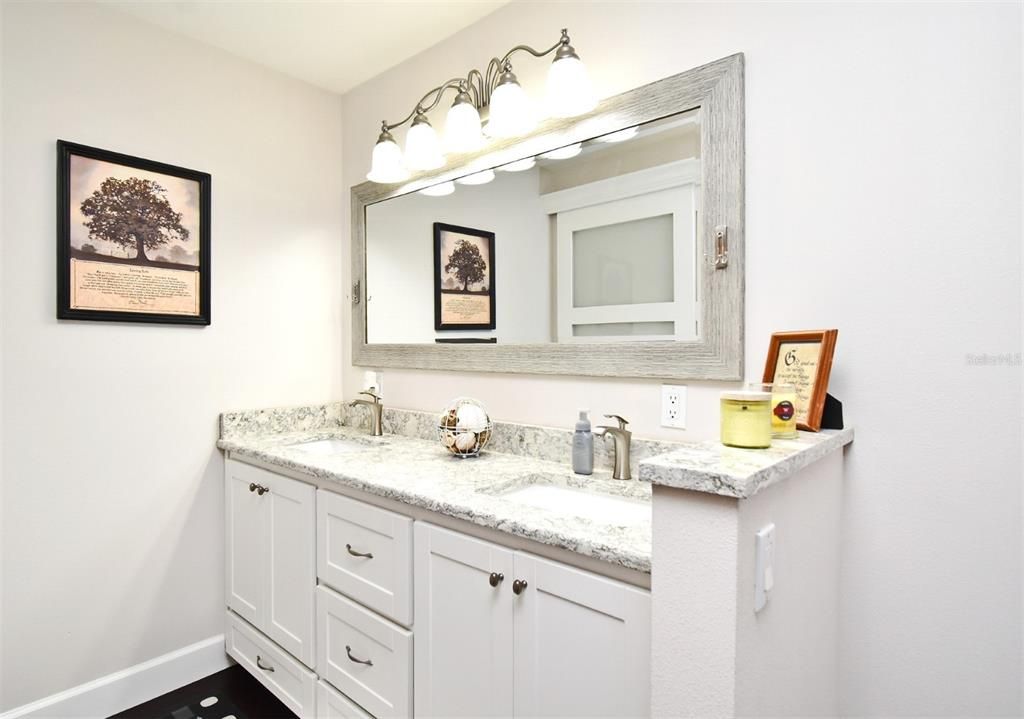 For Sale: $465,000 (3 beds, 2 baths, 1612 Square Feet)