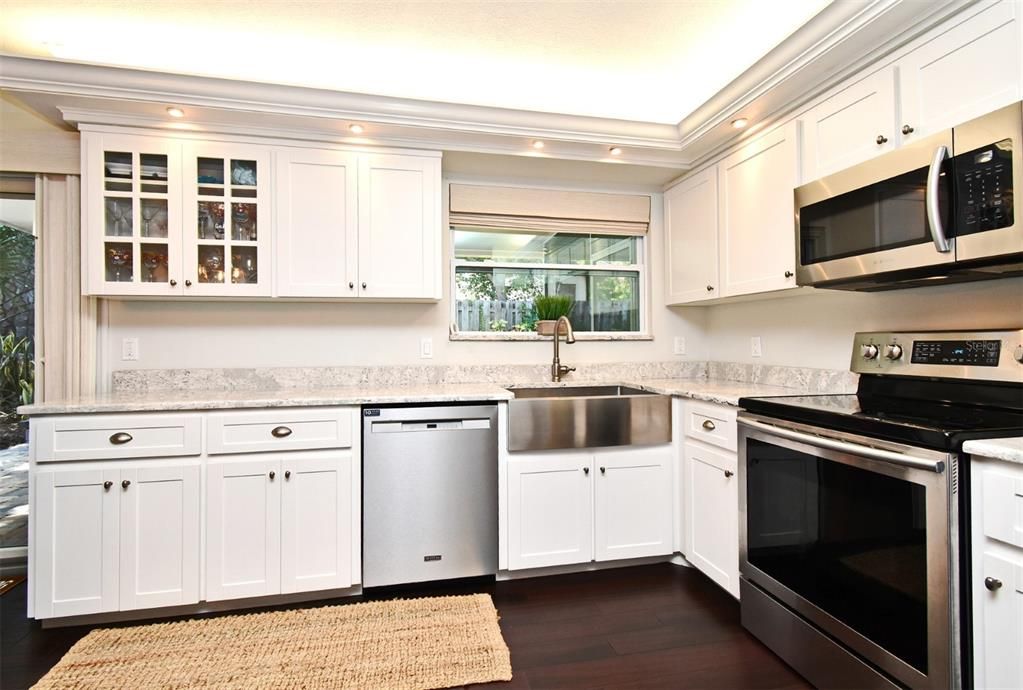 For Sale: $465,000 (3 beds, 2 baths, 1612 Square Feet)