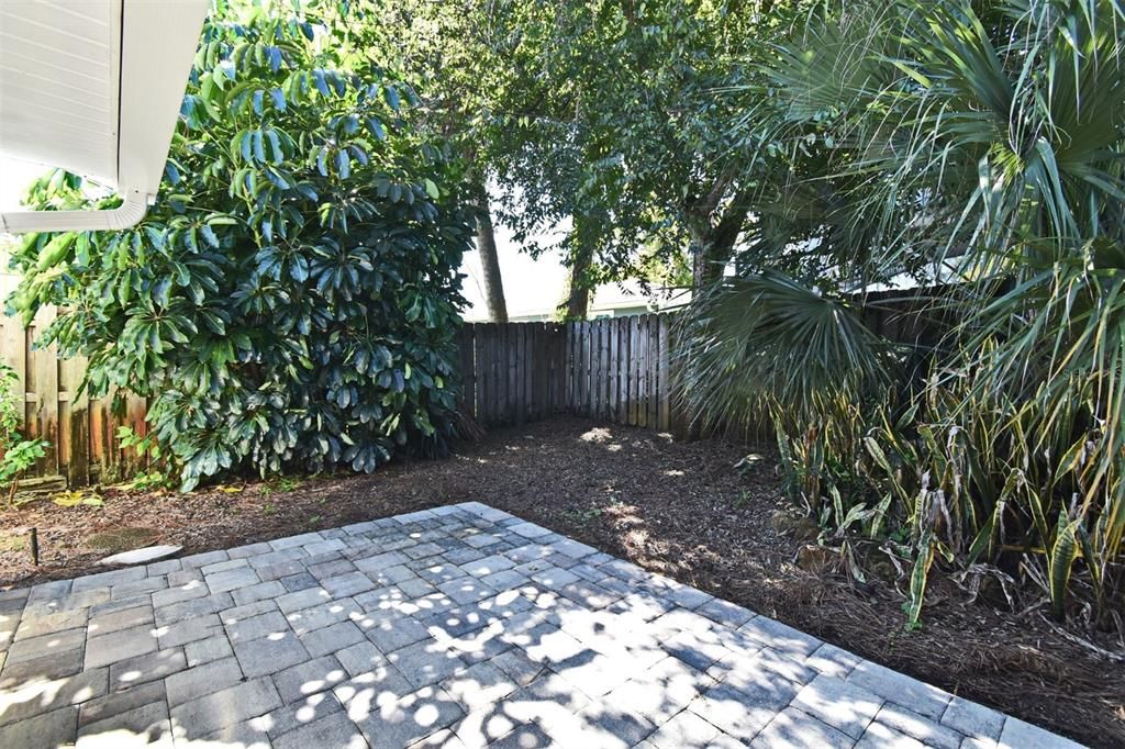 For Sale: $465,000 (3 beds, 2 baths, 1612 Square Feet)