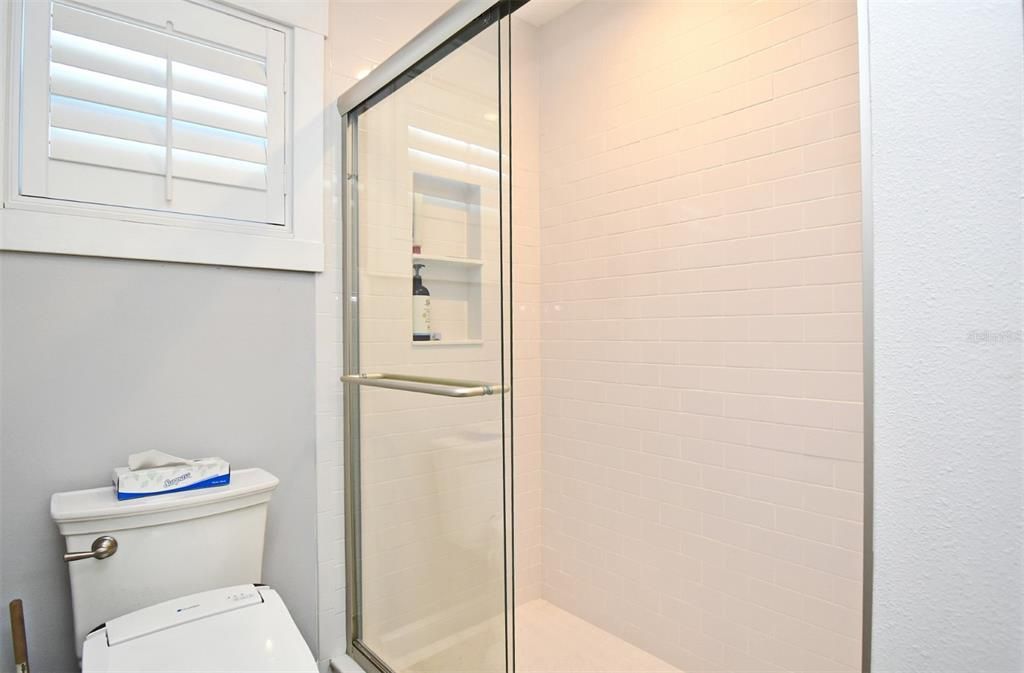 For Sale: $465,000 (3 beds, 2 baths, 1612 Square Feet)