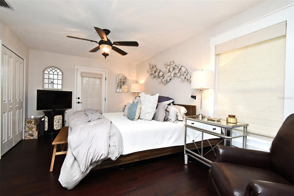 For Sale: $465,000 (3 beds, 2 baths, 1612 Square Feet)