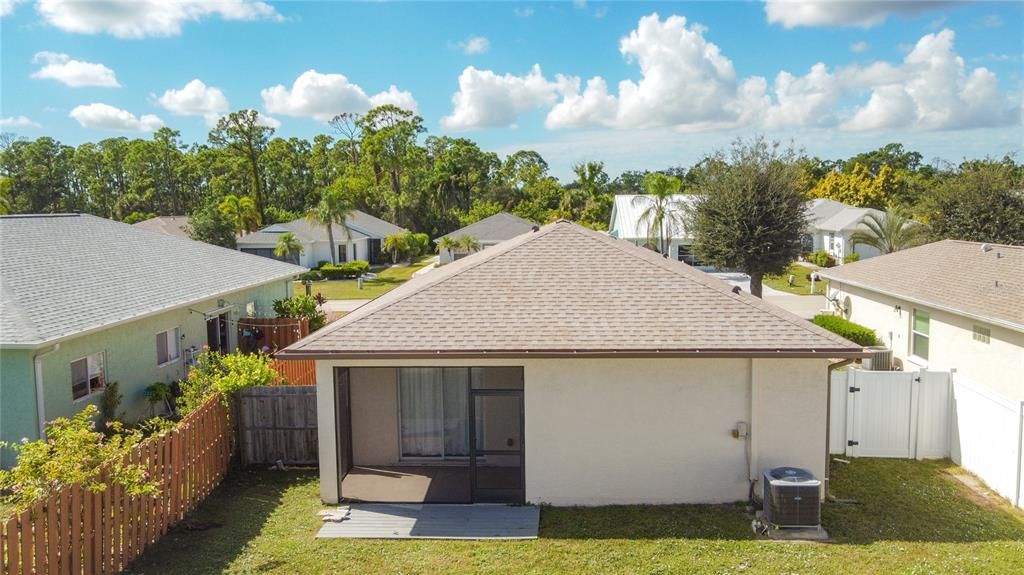 Active With Contract: $219,500 (3 beds, 2 baths, 1043 Square Feet)