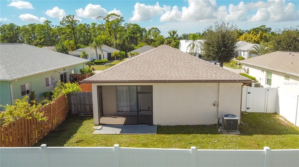 Active With Contract: $219,500 (3 beds, 2 baths, 1043 Square Feet)