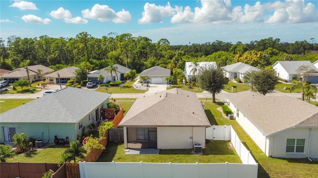 Active With Contract: $219,500 (3 beds, 2 baths, 1043 Square Feet)